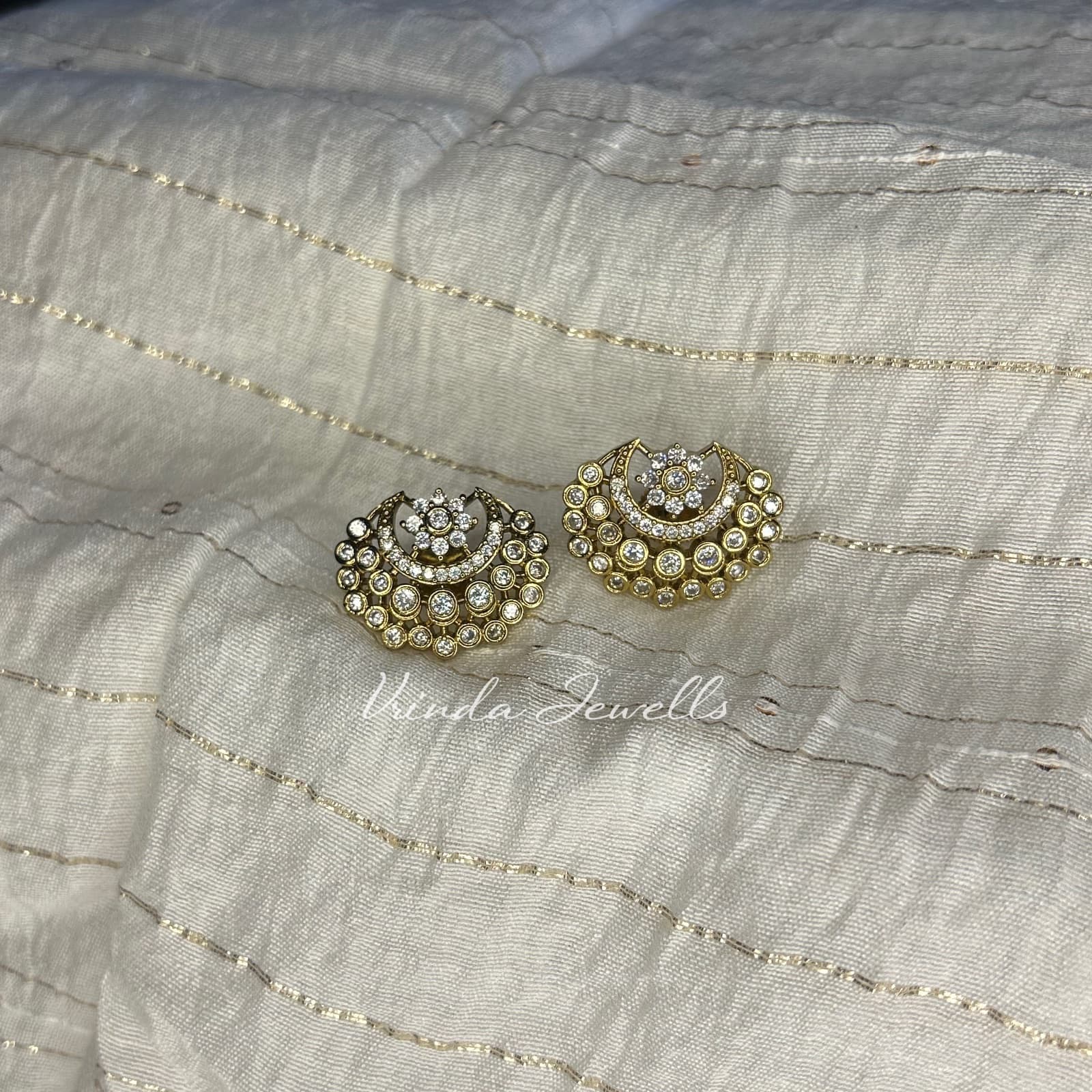 Half Moon Stud earring 3