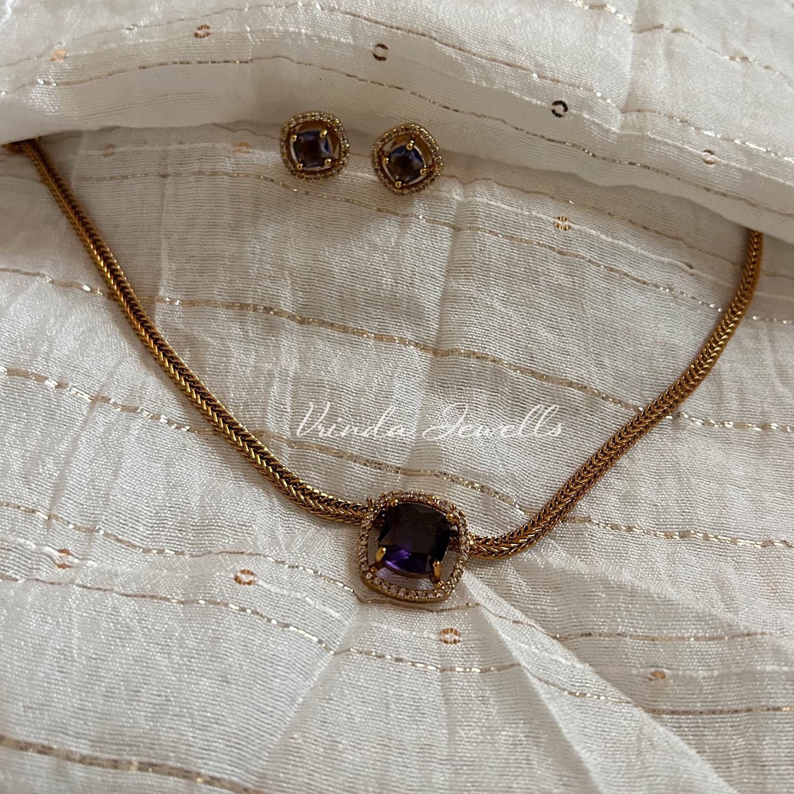 AD stone neck chain 4
